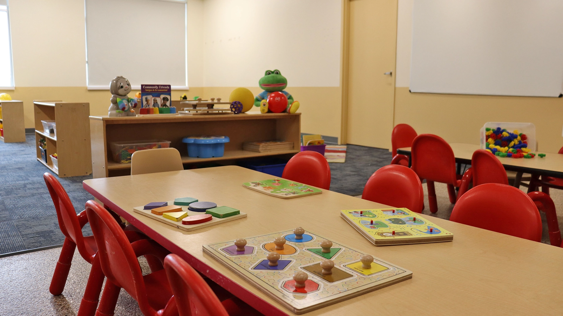 A playroom at Bright Beginnings Academy featuring games and puzzles for kids
